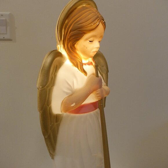 Vintage TPI 34" Large Blow Molded Christmas Angel with Horn Nativity Lamp - Picture 4 of 12